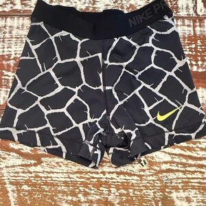 Nike Pro Dri-Fit Giraffe Print Compression Shorts XS